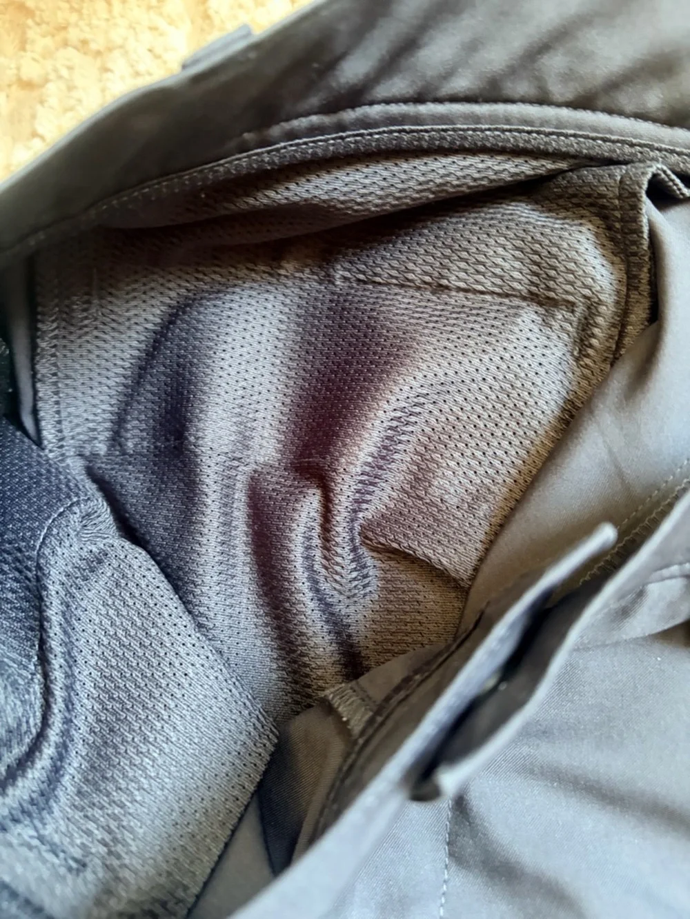 Fila Men's Black Athletic Zip-Pocket Shorts - Picture 5 of 7